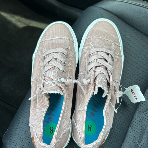 Blowfish Women's Sneakers - Light Pink Canvas - Picture 4 of 6